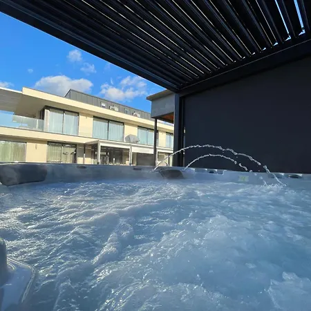 Luxury In Balatonalmadi, Almadi Lux Iii - Pure Gold アパート